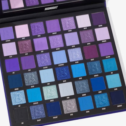 BEAUTY BAY
Midnight 42 Colour Palette